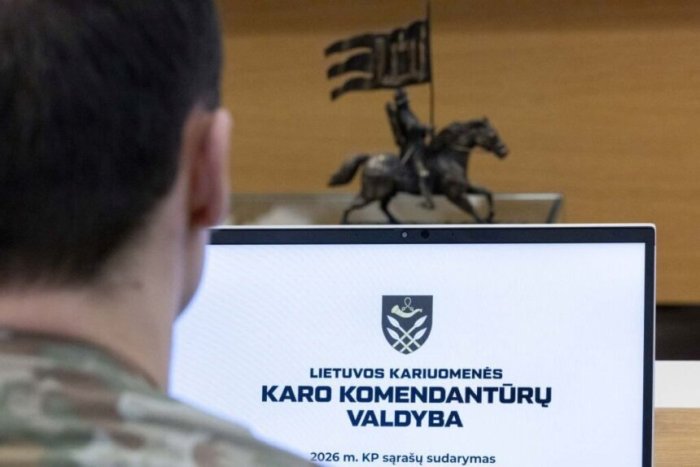 Už vengimą atlikti privalomąją karo tarnybą skirta 1 000 eurų bauda